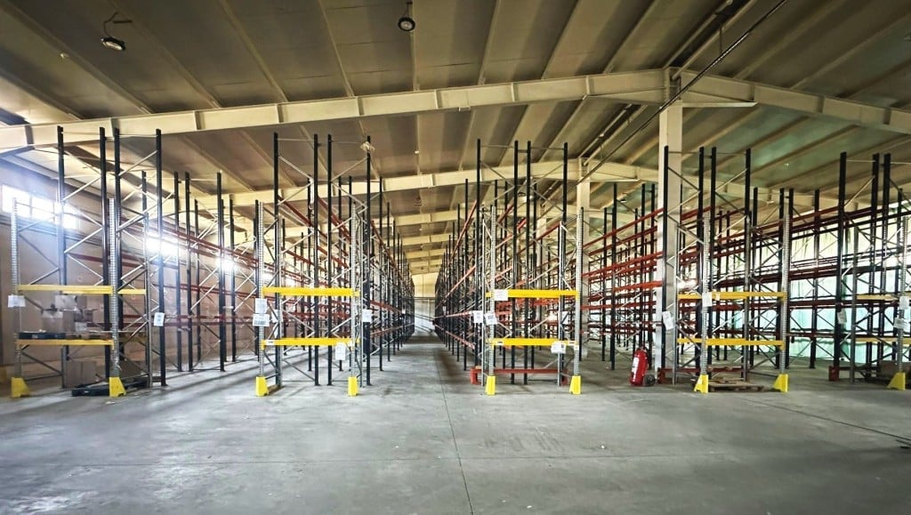 interior hala industriala